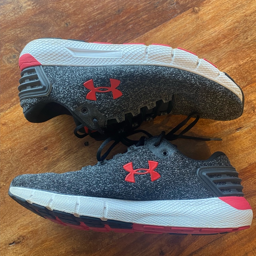 Under Armour Men's Charged Rogue Twist Running Shoe